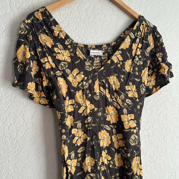 Abercrombie & Fitch Mini Dress Floral Y2K Rayon Grey Gold Smocked Boho XS - Picture 2 of 6